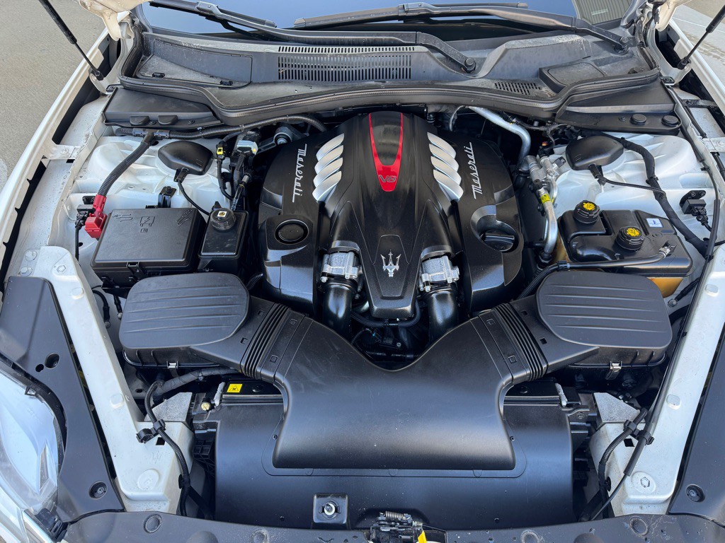 2016 Maserati Quattroporte Image 25