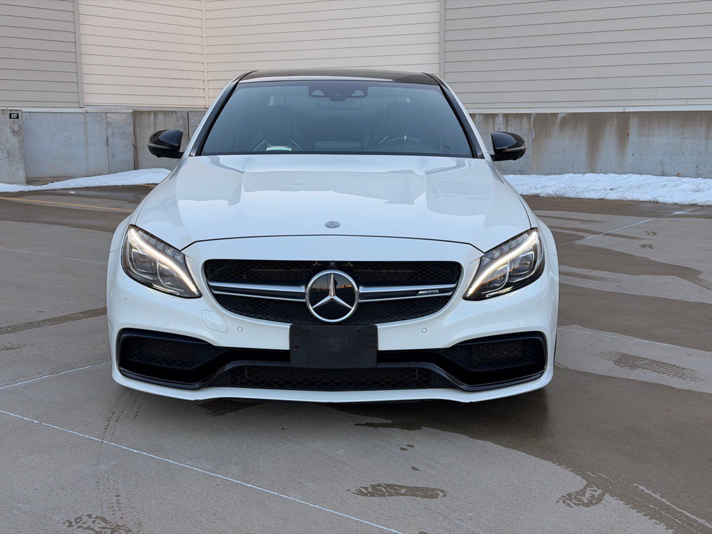 2017 Mercedes-Benz C-Class Image 2