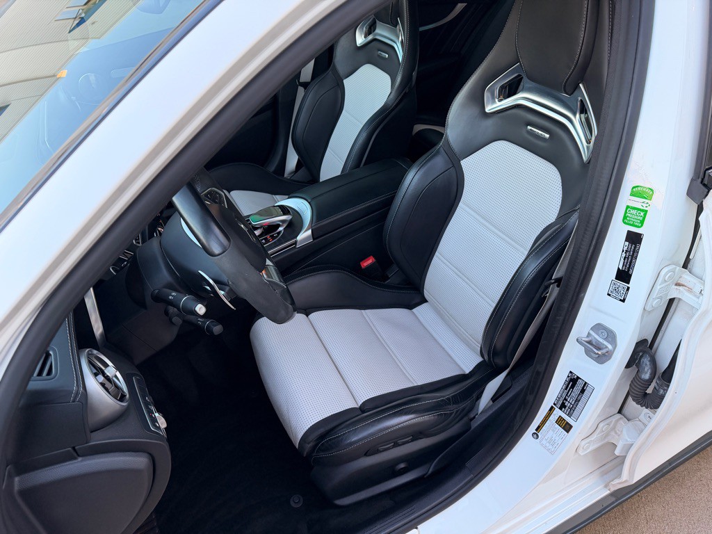 2017 Mercedes-Benz C-Class Image 11