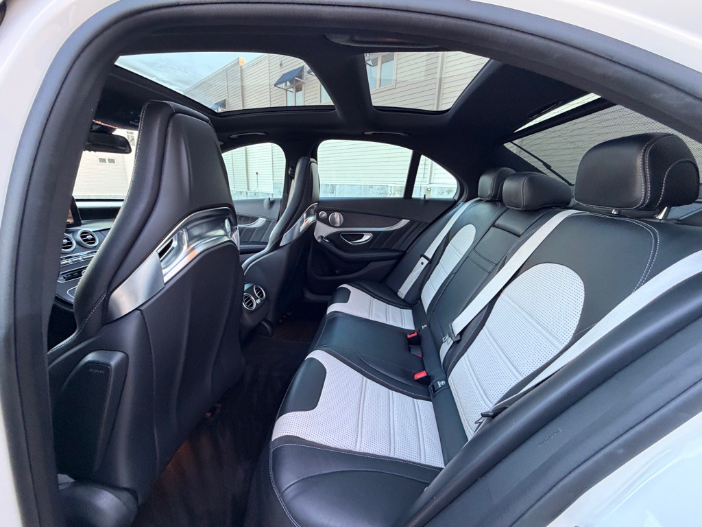 2017 Mercedes-Benz C-Class Image 18