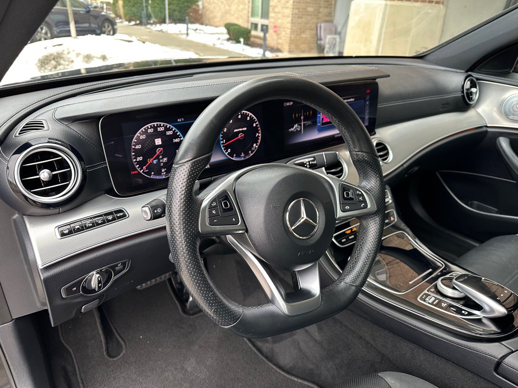 2018 Mercedes-Benz E-Class Image 12