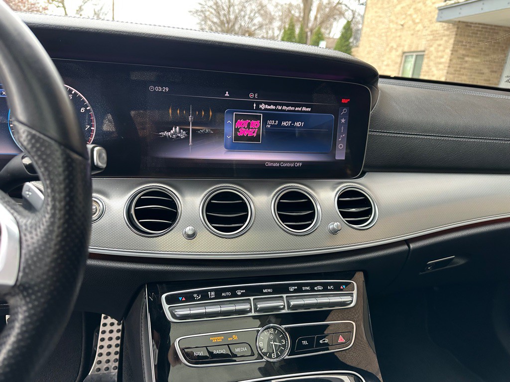 2018 Mercedes-Benz E-Class Image 13