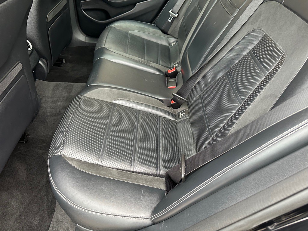 2018 Mercedes-Benz E-Class Image 18