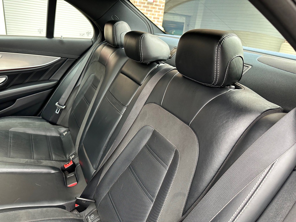 2018 Mercedes-Benz E-Class Image 19