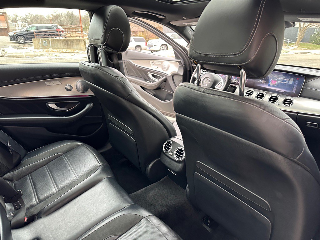 2018 Mercedes-Benz E-Class Image 20
