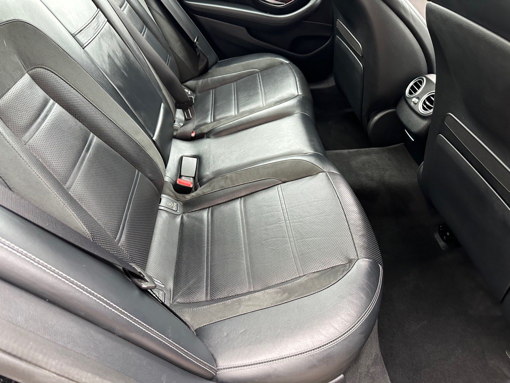 2018 Mercedes-Benz E-Class Image 21