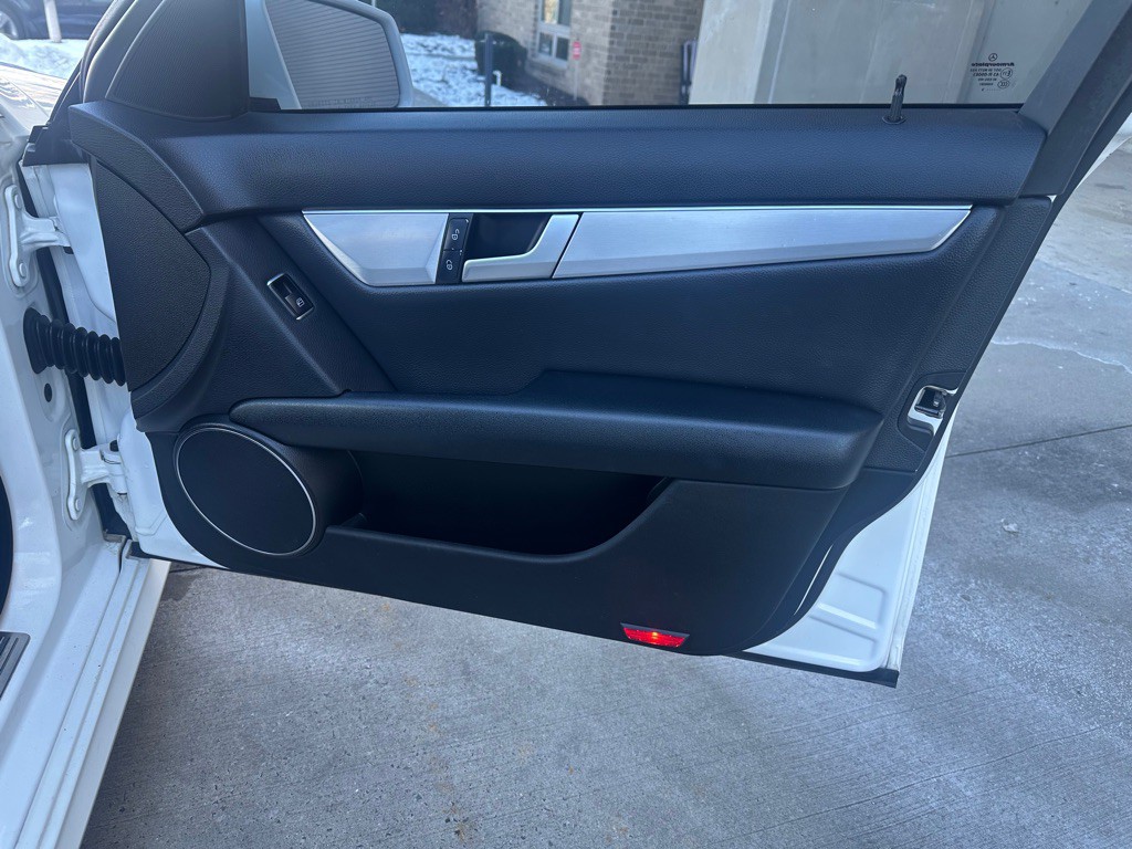 2013 Mercedes-Benz C-Class Image 26