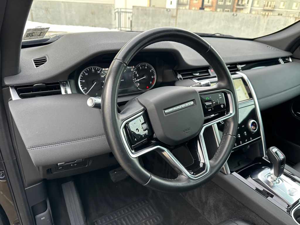 2021 Land Rover Discovery Sport Image 10