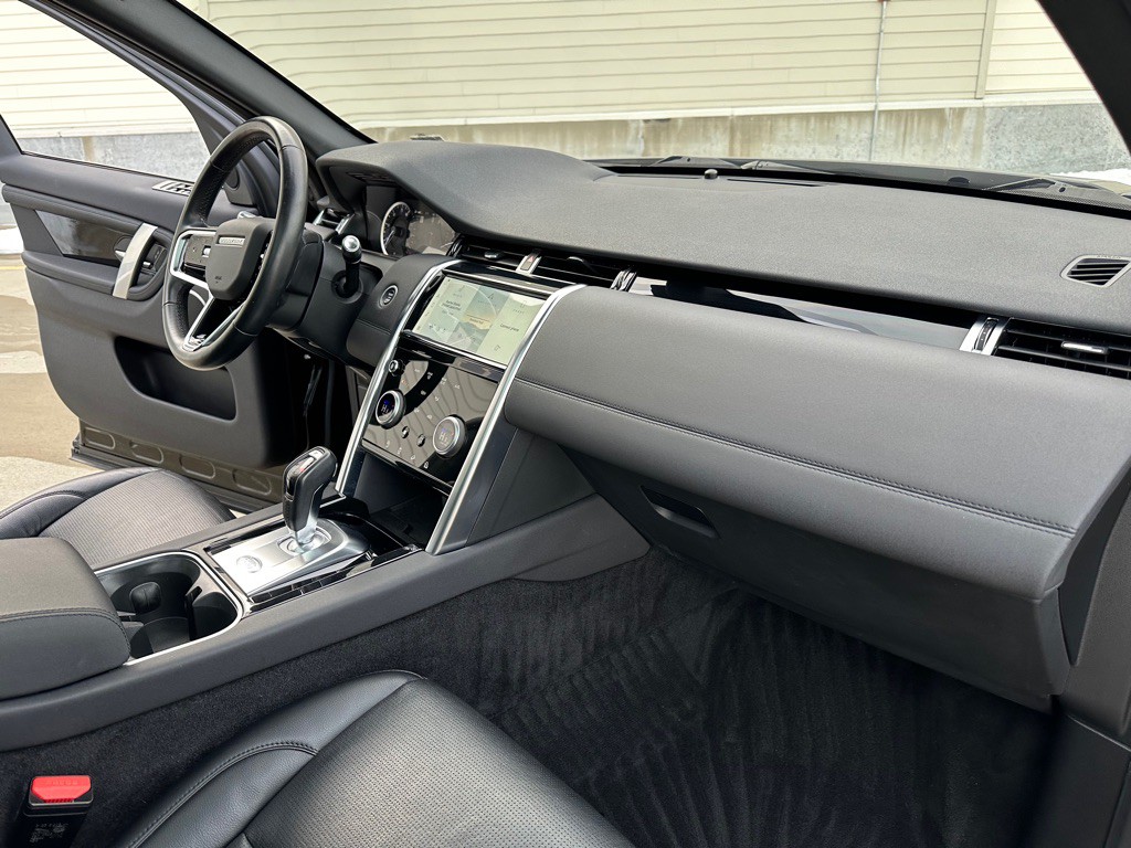 2021 Land Rover Discovery Sport Image 23