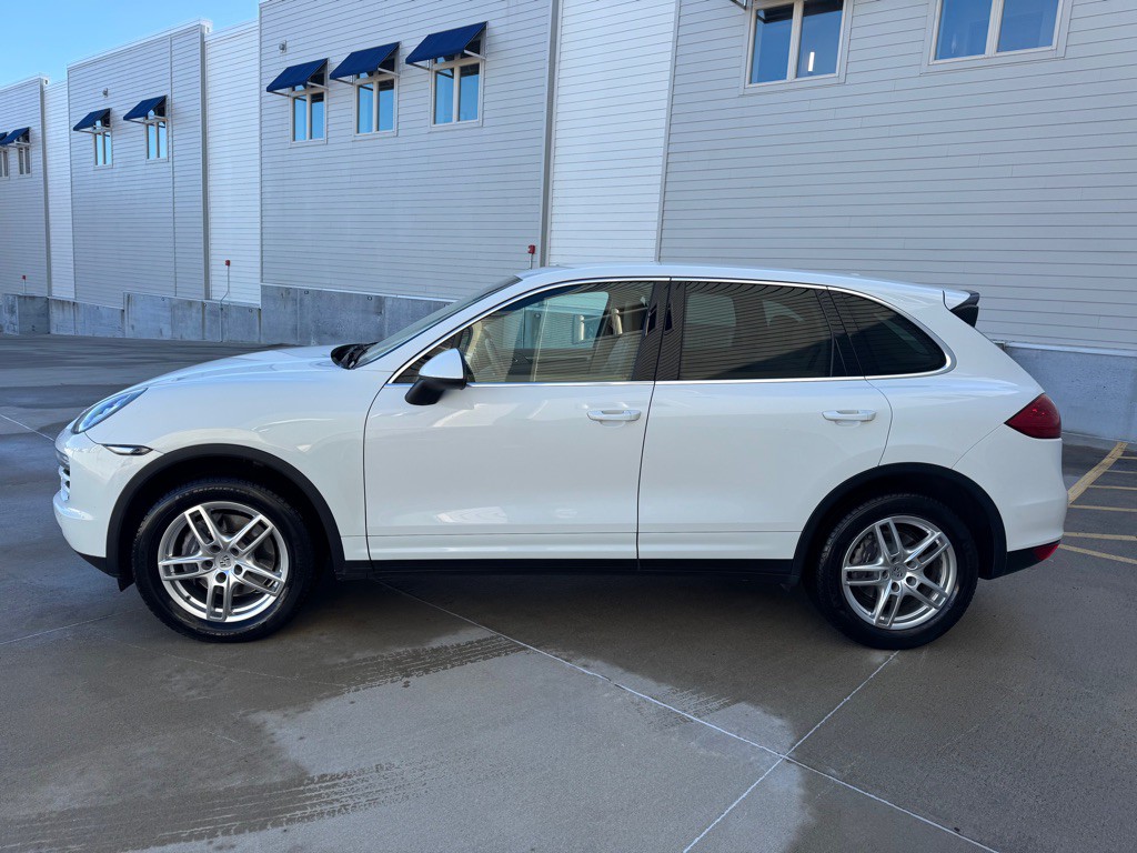 2013 Porsche Cayenne Image 6