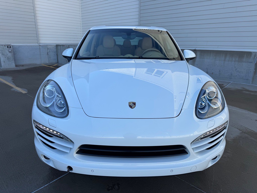 2013 Porsche Cayenne Image 8