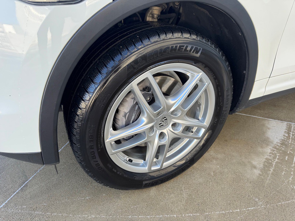 2013 Porsche Cayenne Image 9