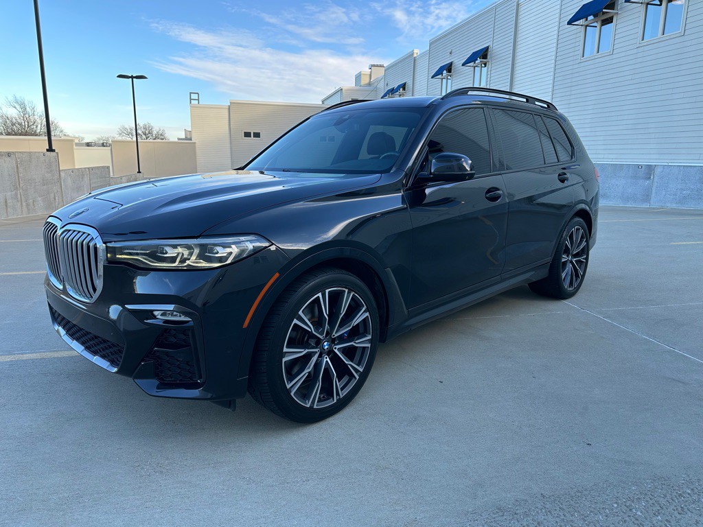 2020 BMW X7 Image 3