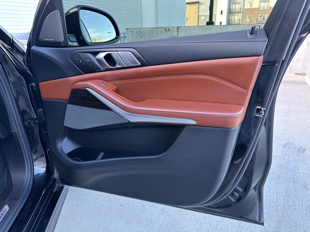 2020 BMW X7 Image 31