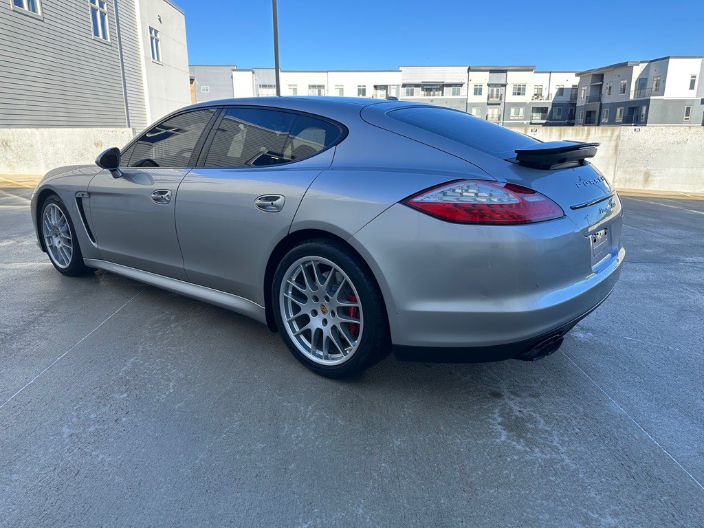 2013 Porsche Panamera Image 6