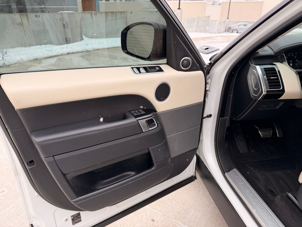 2018 Land Rover Range Rover Sport Image 9