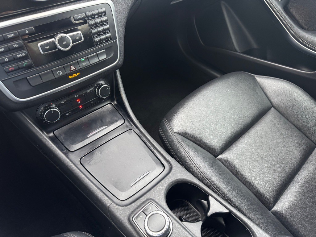 2014 Mercedes-Benz CLA-Class Image 17