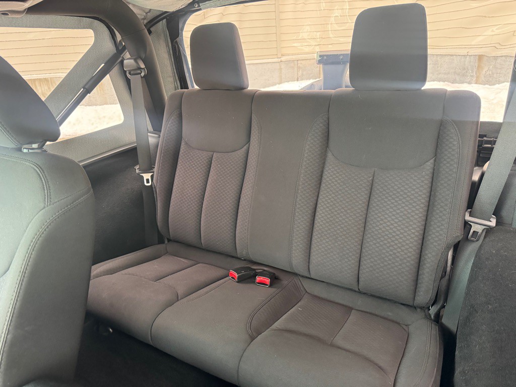 2013 Jeep Wrangler Image 17