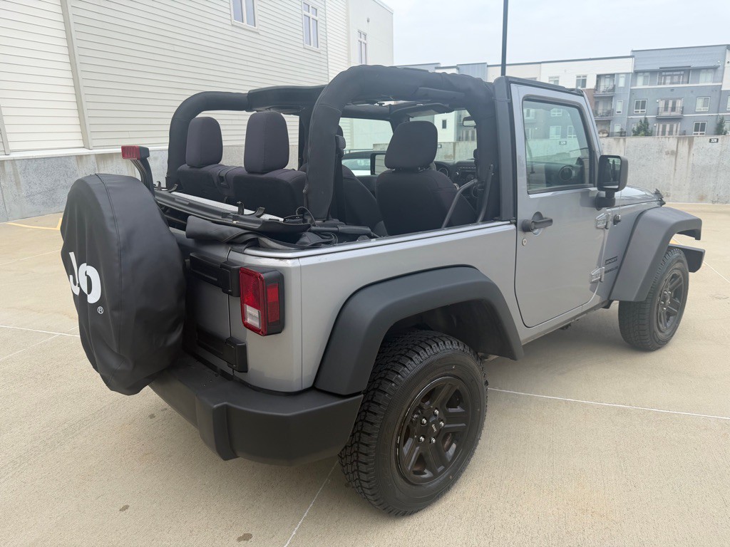 2013 Jeep Wrangler Image 3