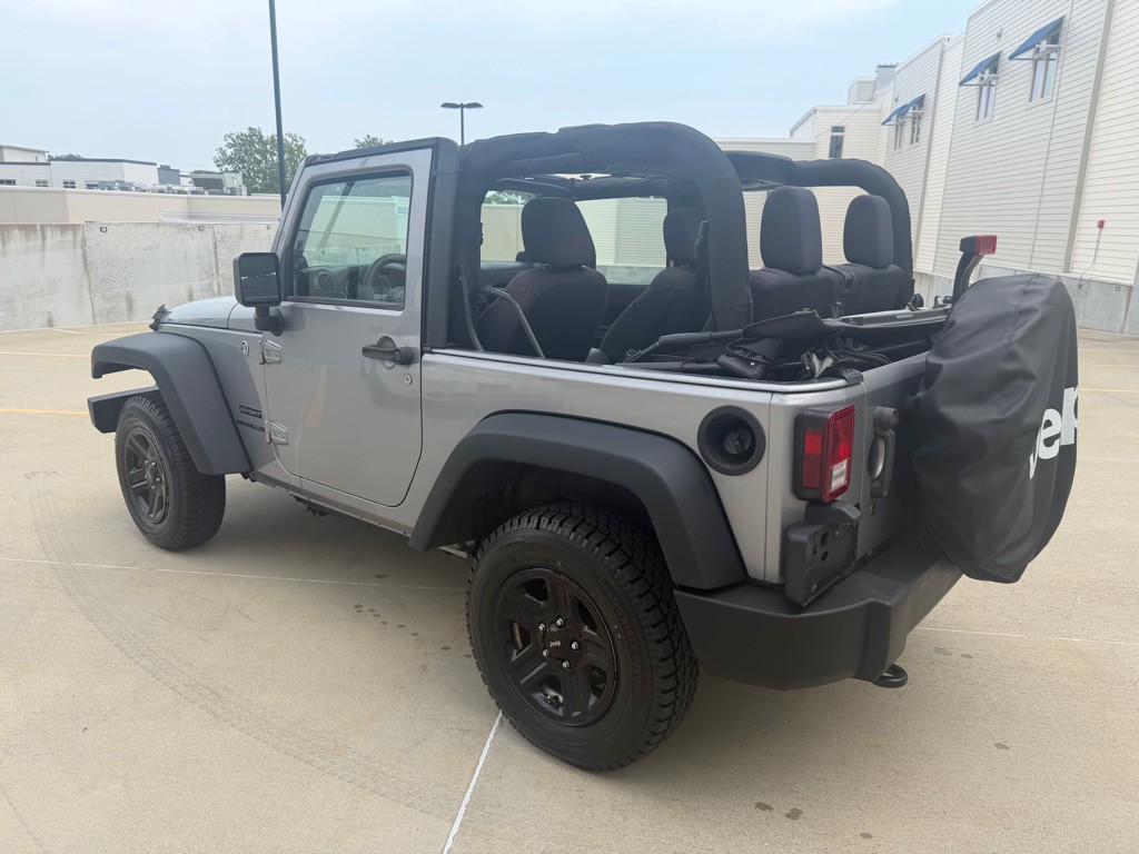 2013 Jeep Wrangler Image 5