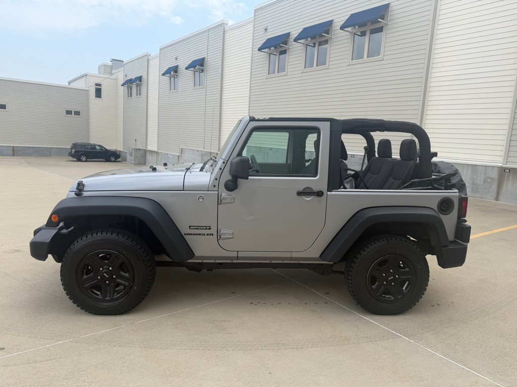 2013 Jeep Wrangler Image 6