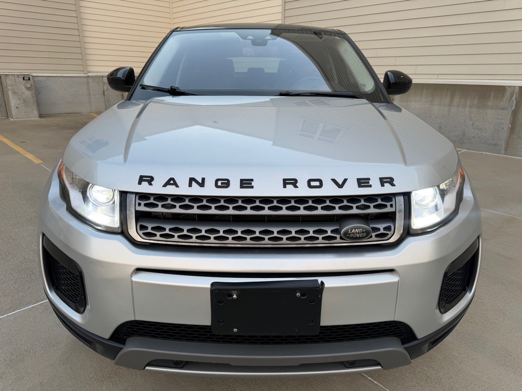 2018 Land Rover Range Rover Evoque Image 8