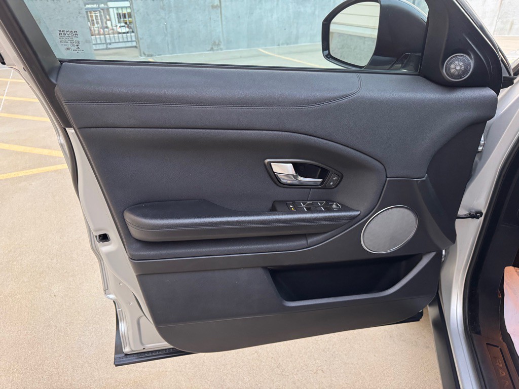 2018 Land Rover Range Rover Evoque Image 12