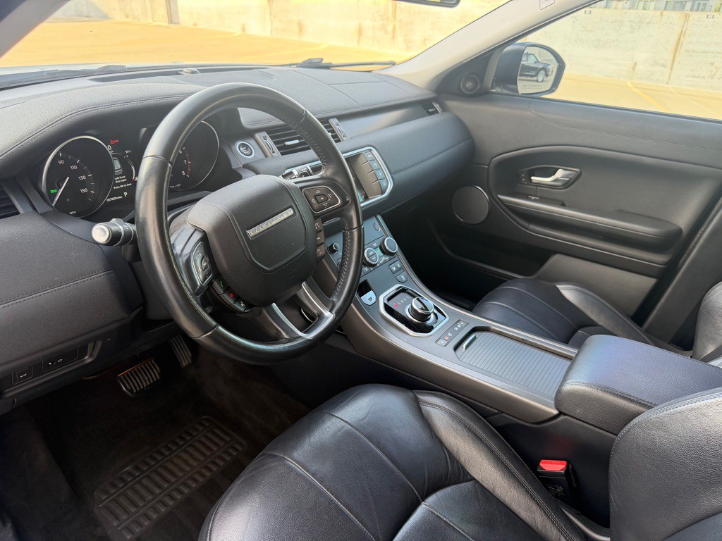 2018 Land Rover Range Rover Evoque Image 11