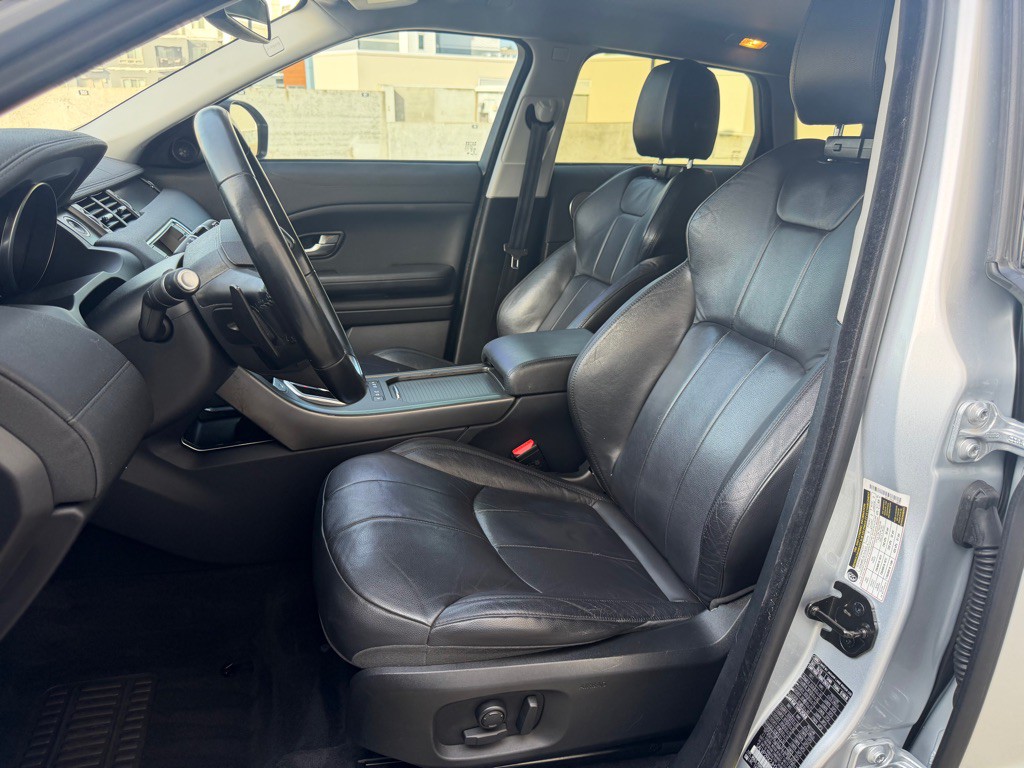 2018 Land Rover Range Rover Evoque Image 12
