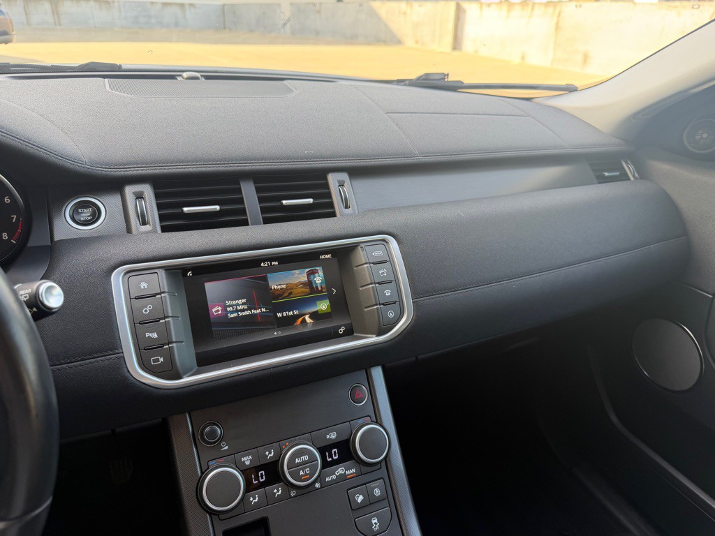 2018 Land Rover Range Rover Evoque Image 15
