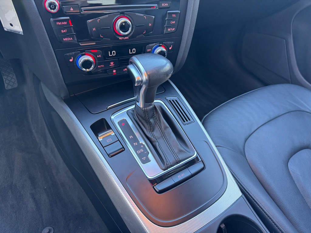 2015 Audi A4 Image 14