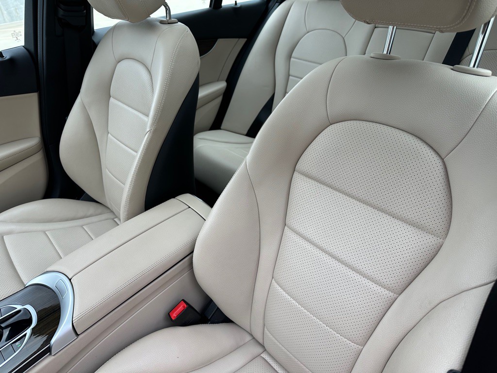 2018 Mercedes-Benz C-Class Image 14