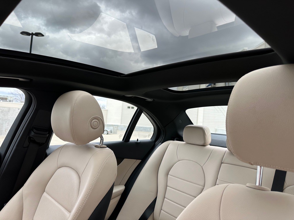 2018 Mercedes-Benz C-Class Image 15