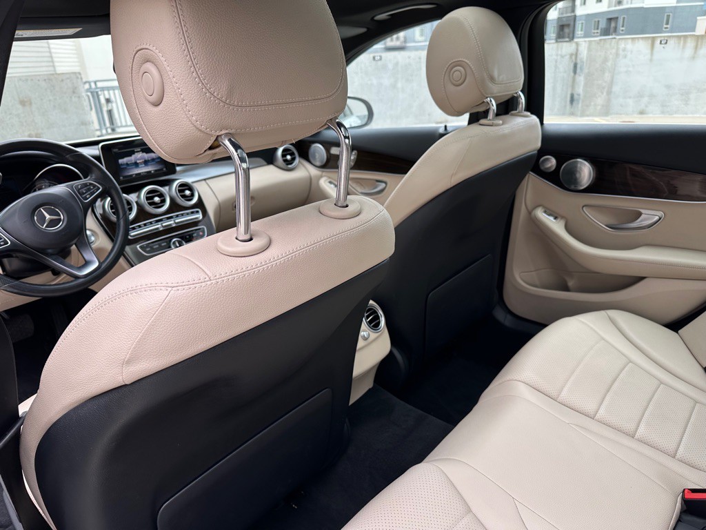 2018 Mercedes-Benz C-Class Image 16