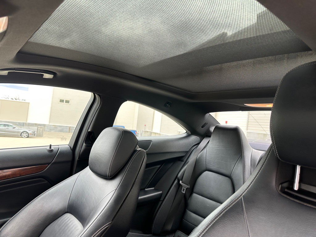 2012 Mercedes-Benz C-Class Image 17