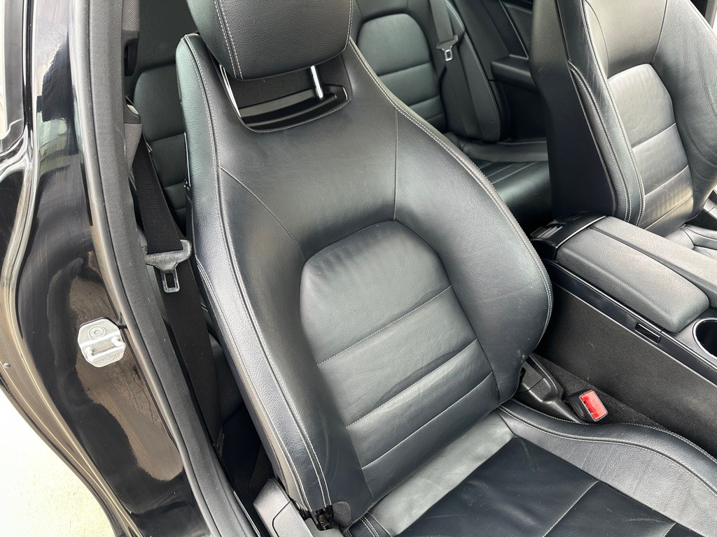 2012 Mercedes-Benz C-Class Image 24