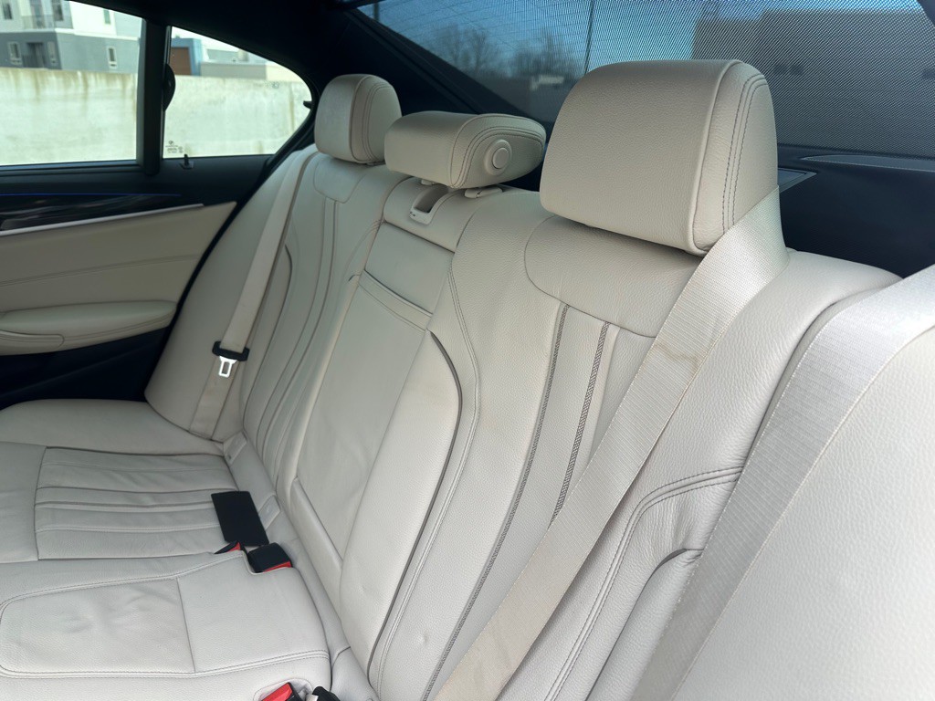 2020 BMW 5 Series Image 21