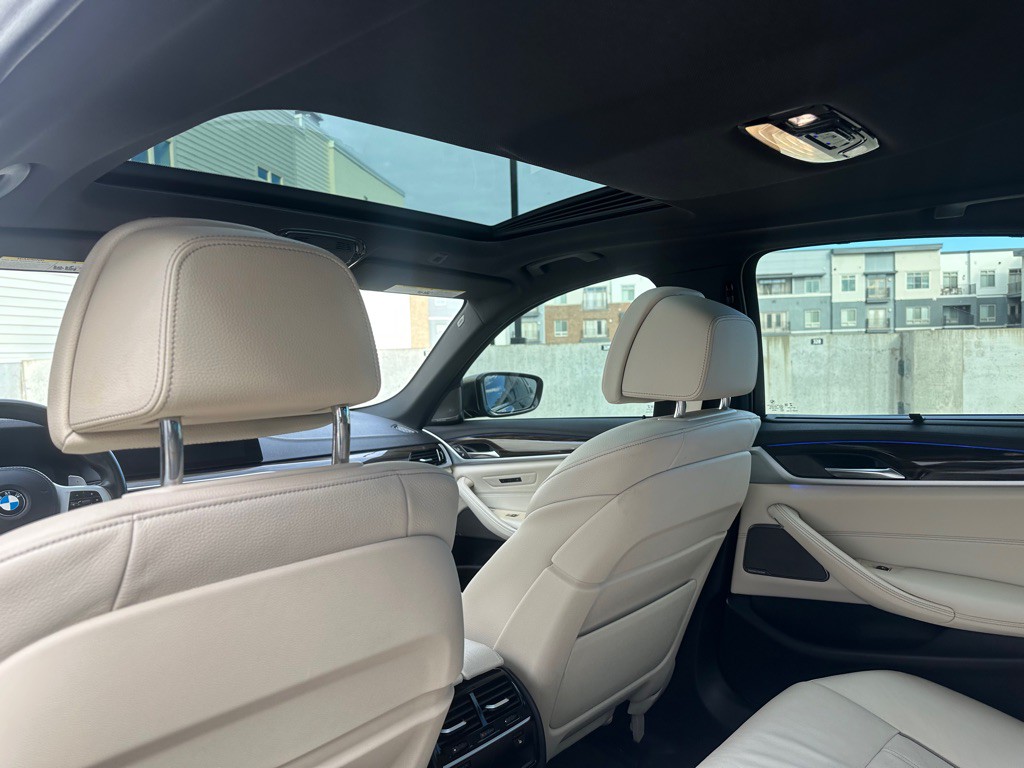 2020 BMW 5 Series Image 22