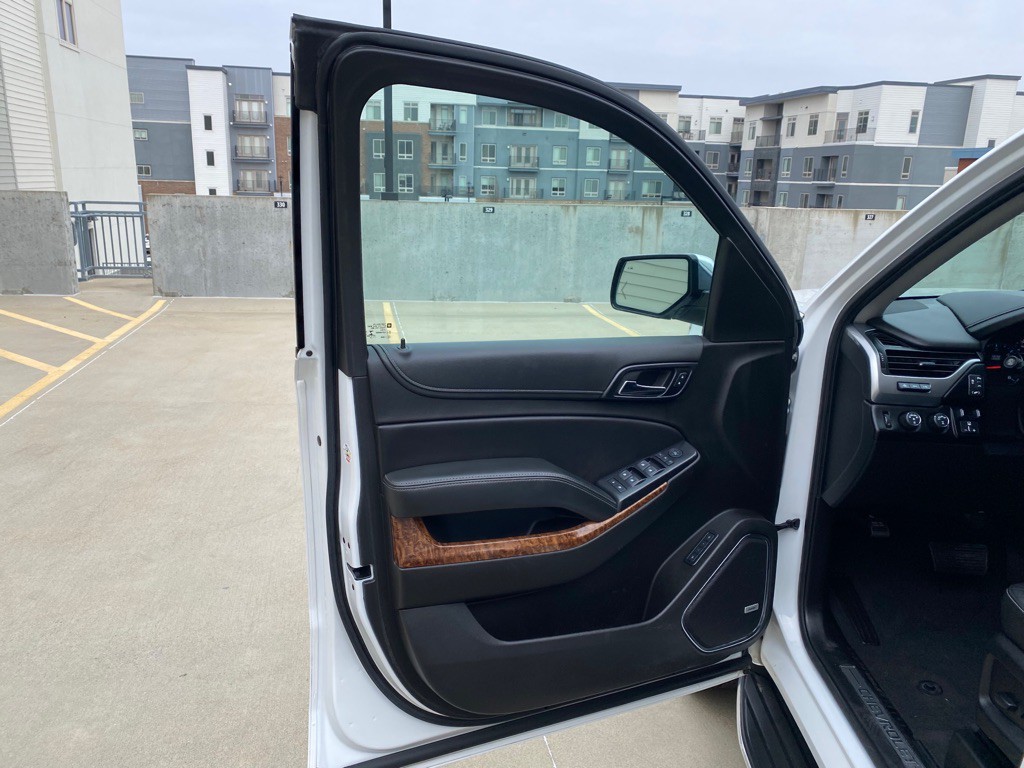 2020 Chevrolet Suburban Image 7