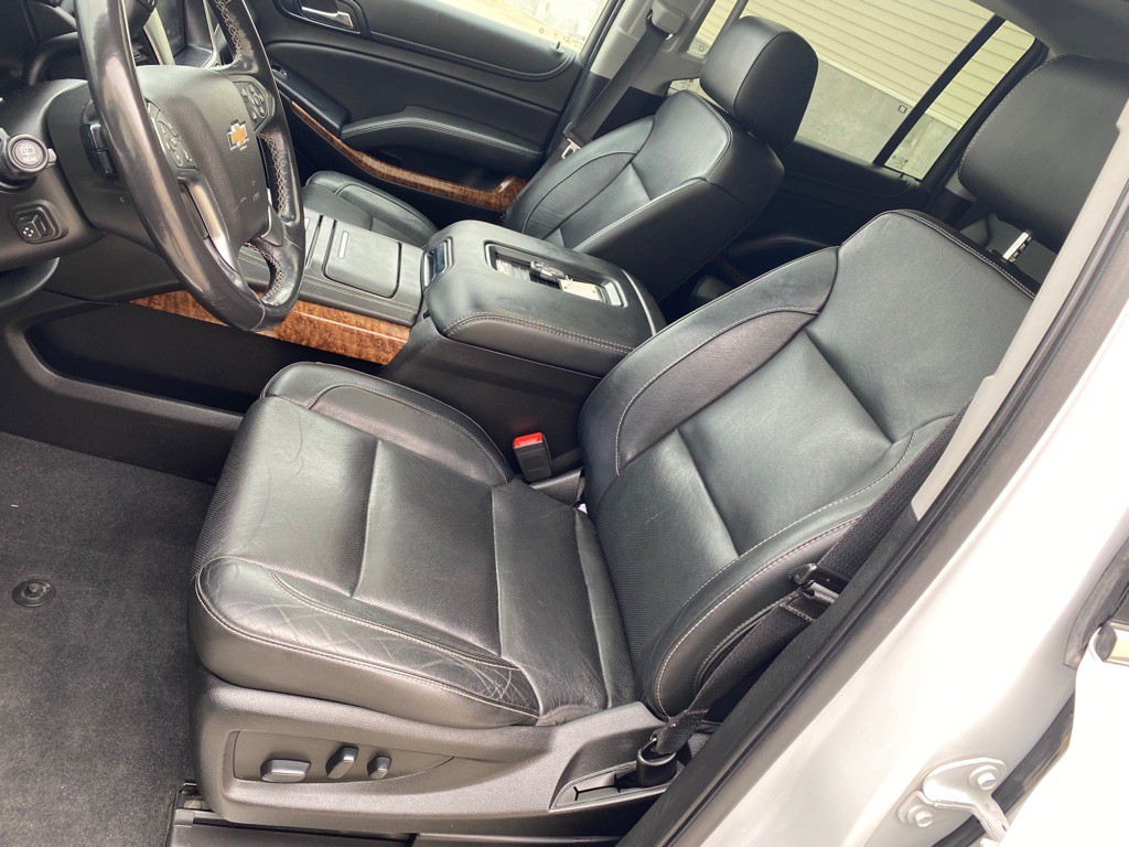 2020 Chevrolet Suburban Image 8