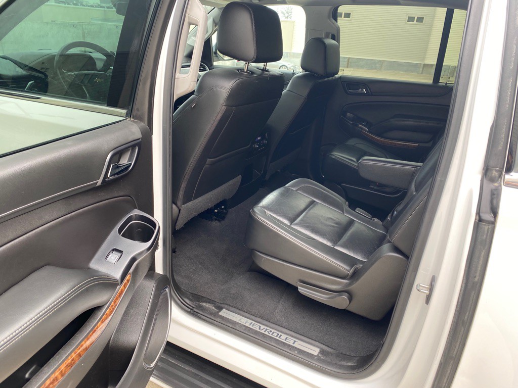 2020 Chevrolet Suburban Image 10