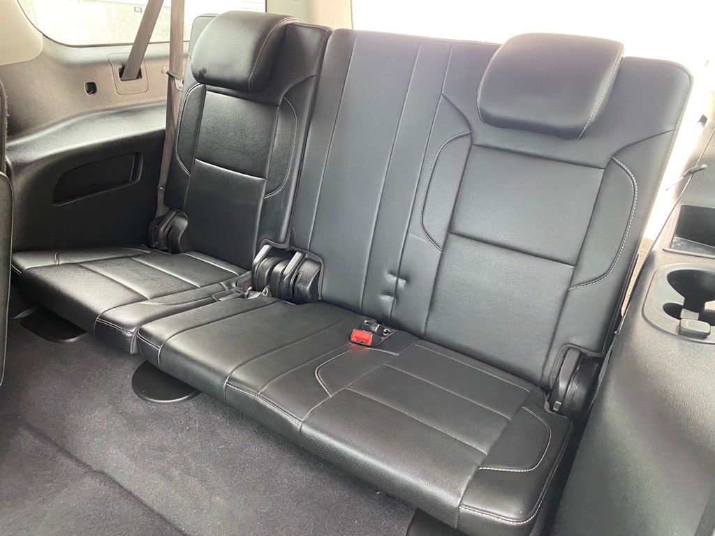 2020 Chevrolet Suburban Image 12