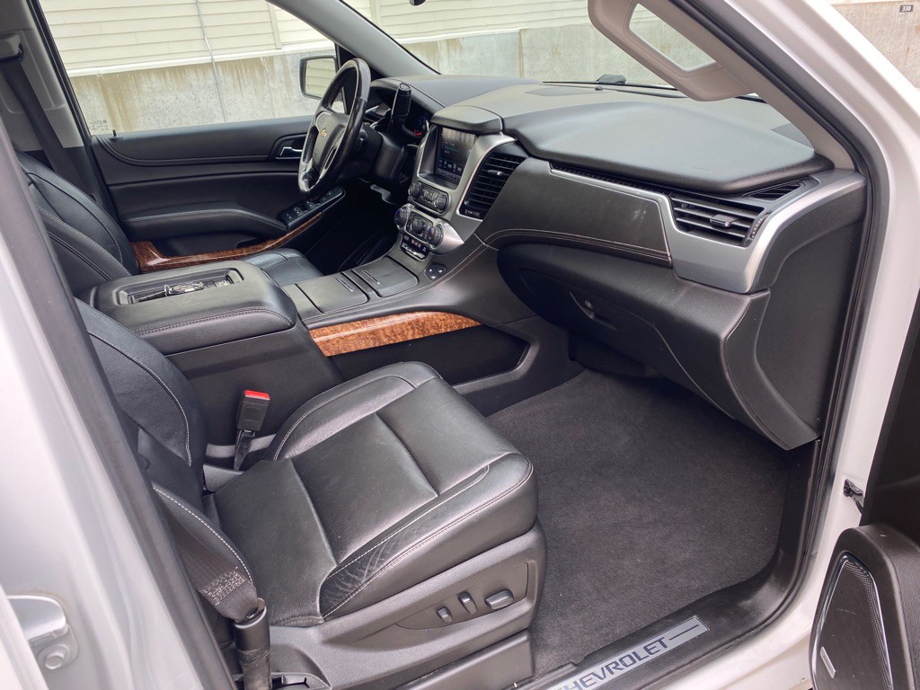 2020 Chevrolet Suburban Image 17