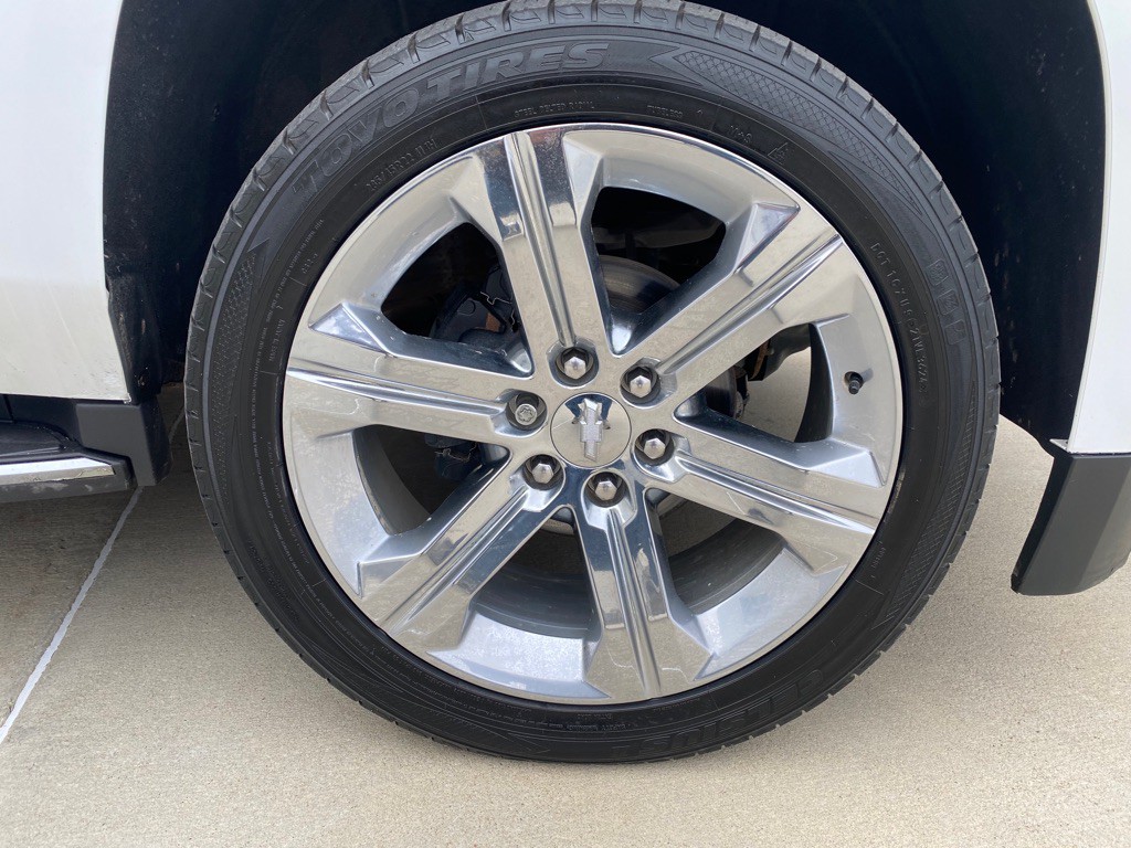 2020 Chevrolet Suburban Image 19