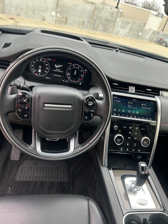 2020 Land Rover Discovery Sport Image 11