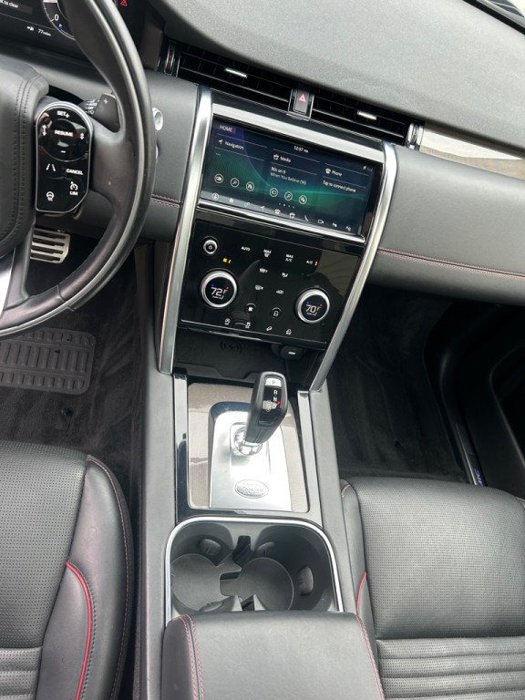 2020 Land Rover Discovery Sport Image 12