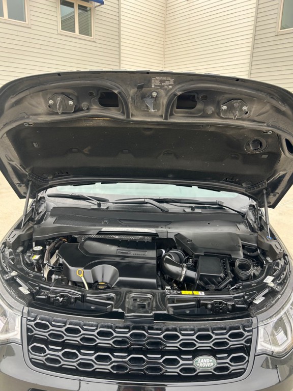 2020 Land Rover Discovery Sport Image 24