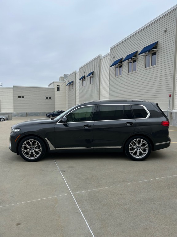 2019 BMW X7 Image 6