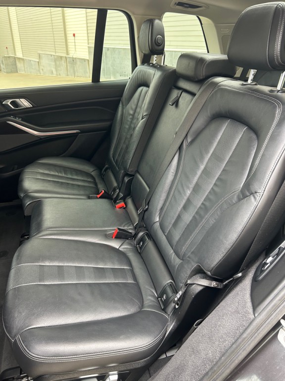 2019 BMW X7 Image 14