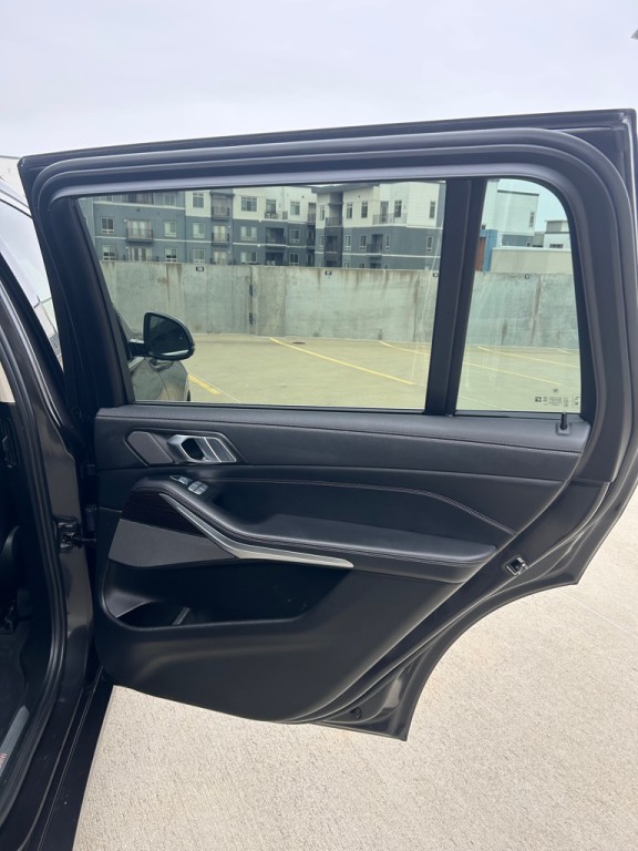 2019 BMW X7 Image 19